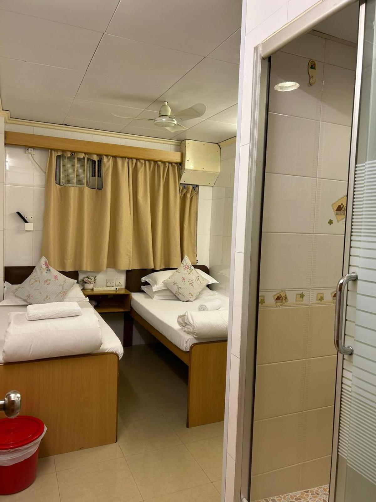 Holiday Guest House هونغ كونغ المظهر الخارجي الصورة