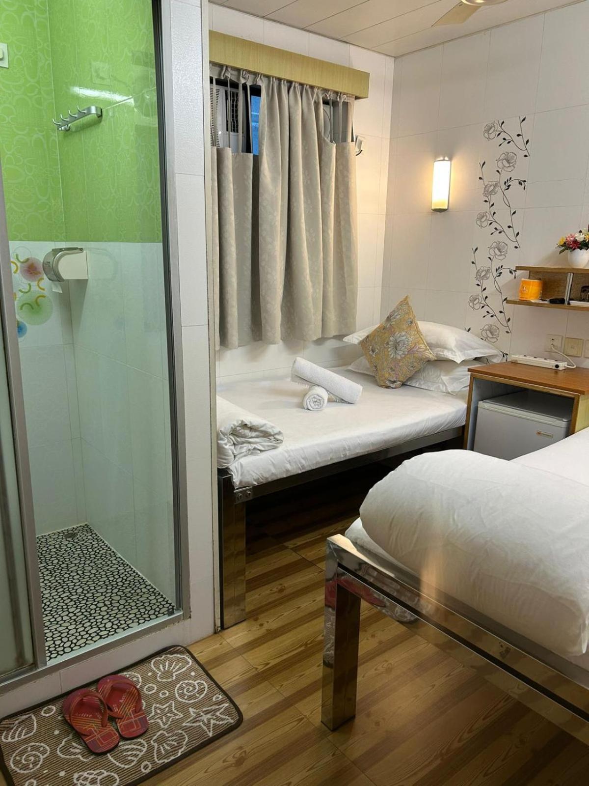Holiday Guest House هونغ كونغ المظهر الخارجي الصورة