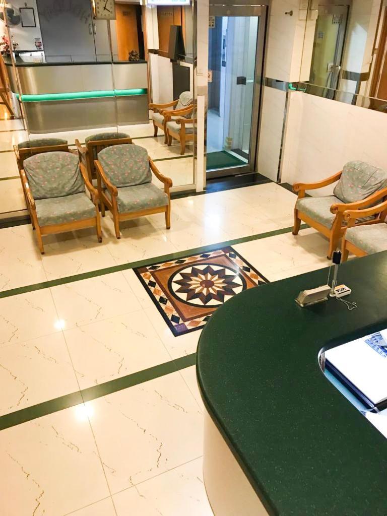 Holiday Guest House هونغ كونغ المظهر الخارجي الصورة