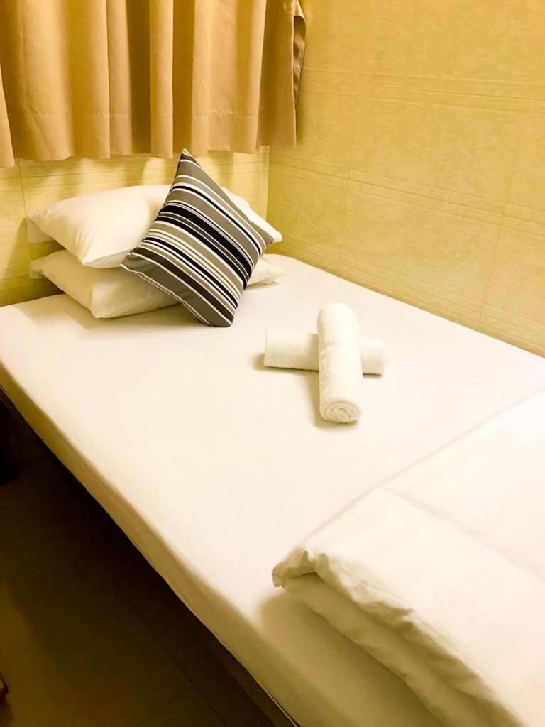 Holiday Guest House هونغ كونغ المظهر الخارجي الصورة